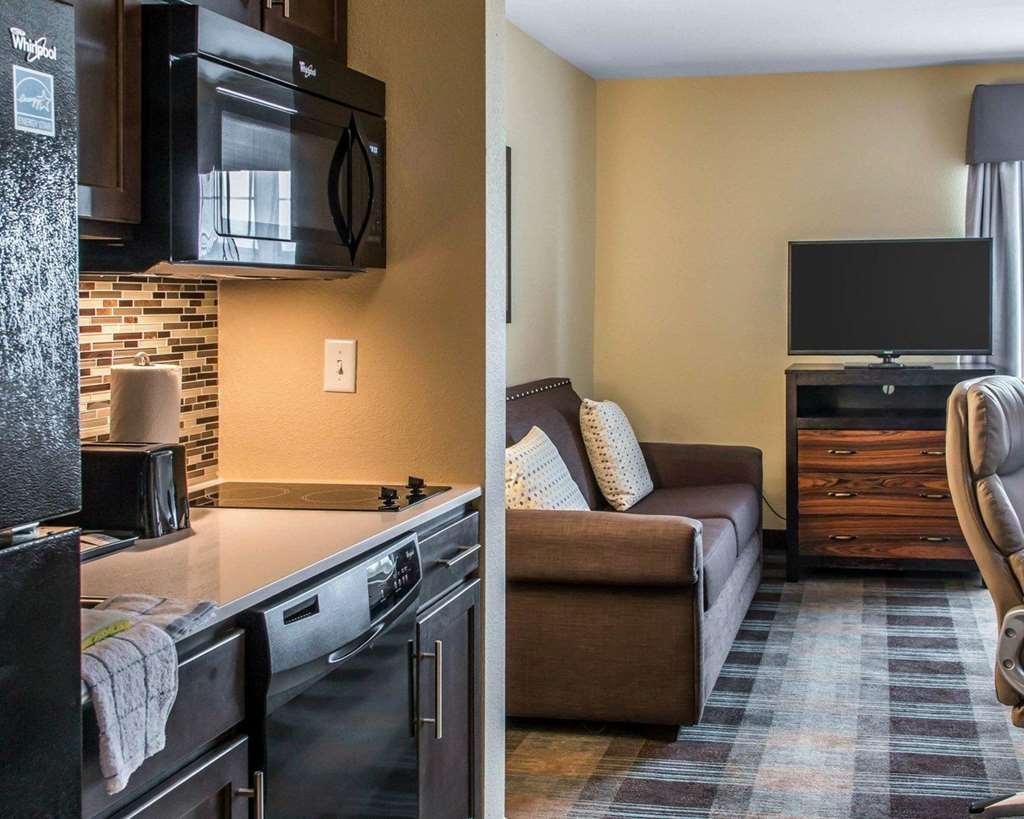 Mainstay Suites Котула Стая снимка