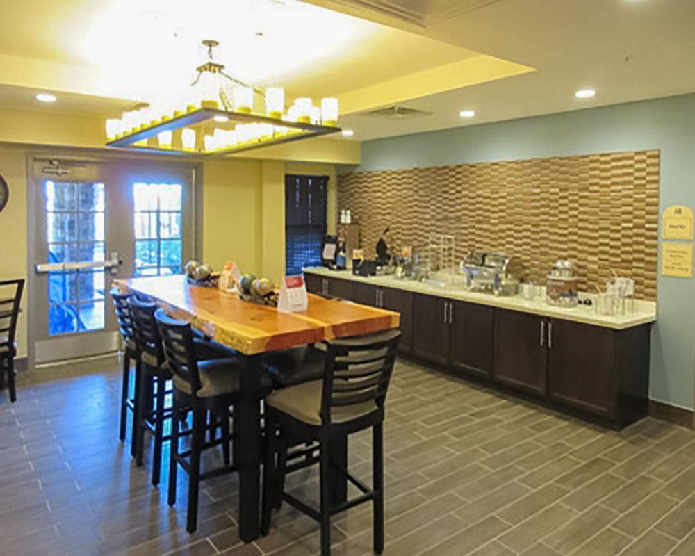 Mainstay Suites Котула Екстериор снимка