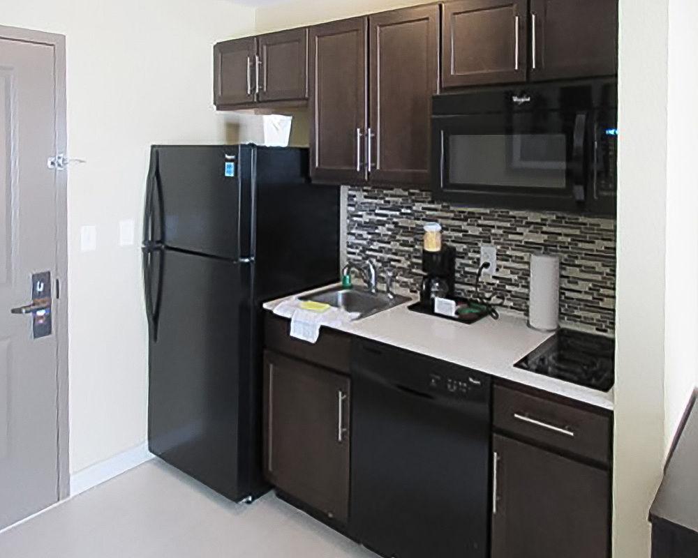 Mainstay Suites Котула Екстериор снимка