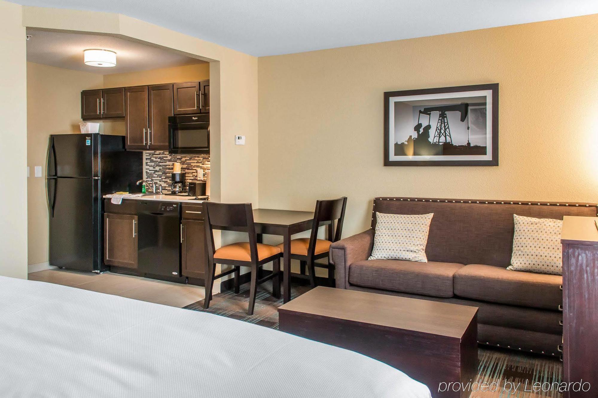 Mainstay Suites Котула Екстериор снимка